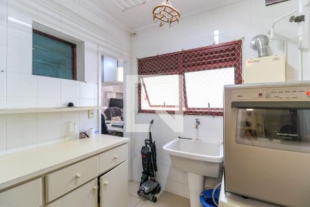 Apartamento para alugar com 118m², 3 quartos e 2 vagas Apartamento para alugar com 118m², 3 quartos e 2 vagasÁrea de Serviço