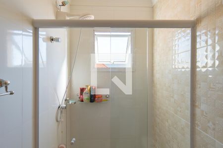 Casa à venda com 170m², 3 quartos e 4 vagasBanheiro da Suíte 2