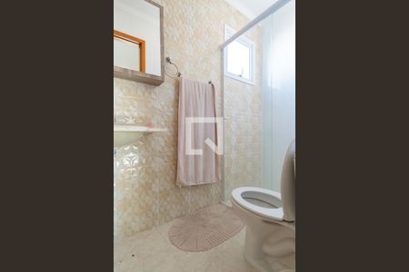 Casa à venda com 170m², 3 quartos e 4 vagasBanheiro da Suíte 1