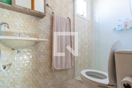 Casa à venda com 170m², 3 quartos e 4 vagasBanheiro da Suíte 1