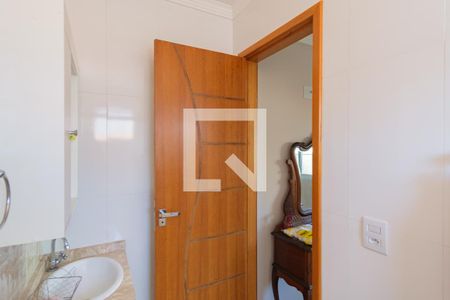 Casa à venda com 170m², 3 quartos e 4 vagasBanheiro da Suíte 2