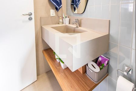 Apartamento à venda com 61m², 2 quartos e 1 vaga Apartamento à venda com 61m², 2 quartos e 1 vagaBanheiro Social