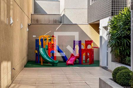 Apartamento à venda com 61m², 2 quartos e 1 vaga Apartamento à venda com 61m², 2 quartos e 1 vagaÁrea comum - Playground