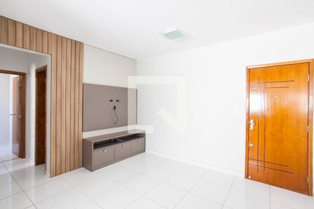 Sala de apartamento para alugar com 2 quartos, 60m² em Santa Mônica, Uberlândia