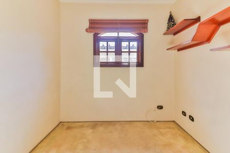 Casa para alugar com 150m², 4 quartos e 2 vagas Casa para alugar com 150m², 4 quartos e 2 vagasEscritorio / Sala TV