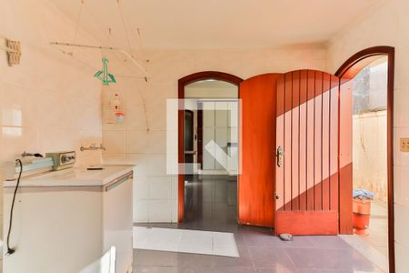 Casa para alugar com 150m², 4 quartos e 2 vagas Casa para alugar com 150m², 4 quartos e 2 vagasLavanderia