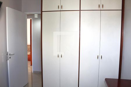 Apartamento para alugar com 77m², 3 quartos e 2 vagasQuarto 3