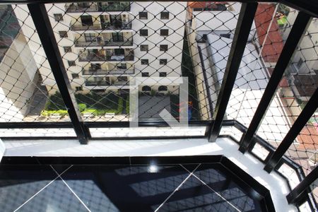 Apartamento para alugar com 77m², 3 quartos e 2 vagasSacada