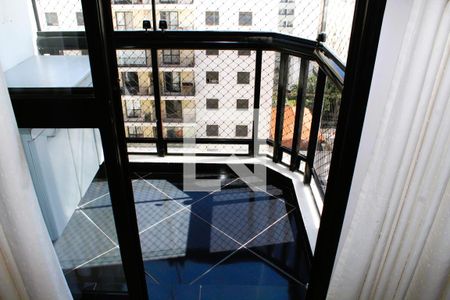 Apartamento para alugar com 77m², 3 quartos e 2 vagasSacada