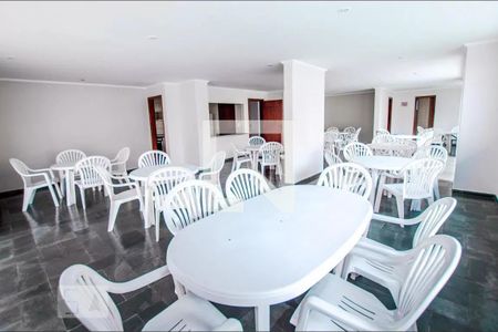 Apartamento para alugar com 77m², 3 quartos e 2 vagas Apartamento para alugar com 77m², 3 quartos e 2 vagasÁrea comum - Salão de festas