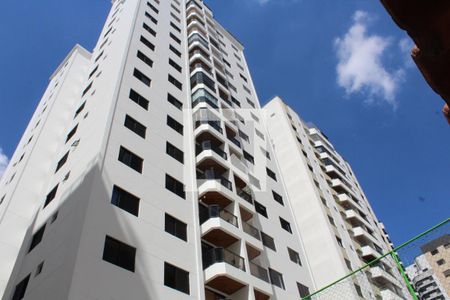 Apartamento para alugar com 77m², 3 quartos e 2 vagasFachada