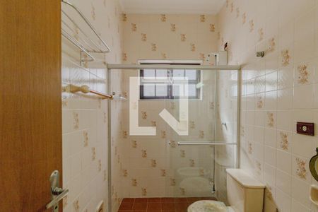 Casa para alugar com 230m², 3 quartos e 4 vagasBanheiro 1