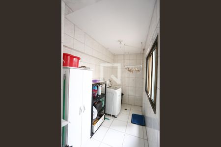 Apartamento à venda com 107m², 3 quartos e 2 vagas Apartamento à venda com 107m², 3 quartos e 2 vagasÁrea de Serviço