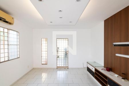 Sala de casa para alugar com 3 quartos, 101m² em Campo Grande, Rio de Janeiro