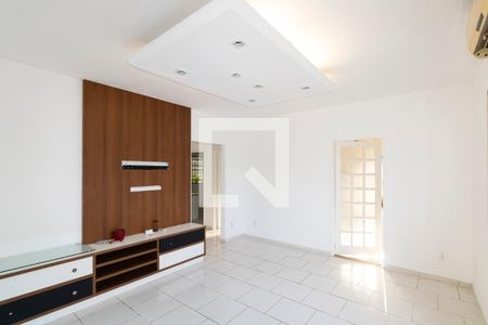 Sala de casa para alugar com 3 quartos, 165m² em Campo Grande, Rio de Janeiro