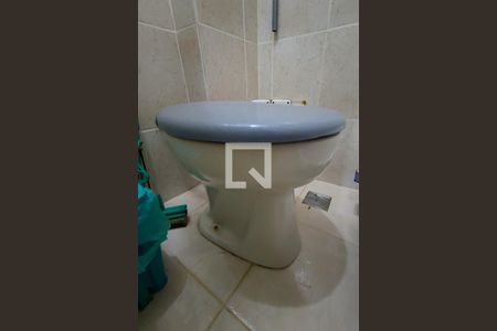 Apartamento à venda com 68m², 2 quartos e 1 vagaBanheiro da Área de serviço - vaso