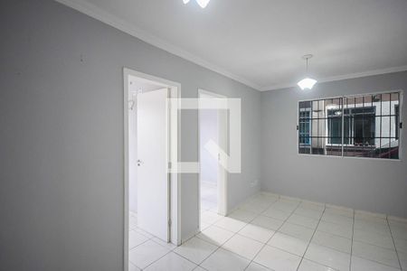 Sala de apartamento para alugar com 2 quartos, 60m² em Parque Marabá, Taboão da Serra