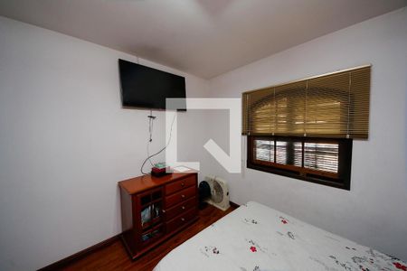 Suíte de casa para alugar com 3 quartos, 150m² em Jardim Catarina, São Paulo