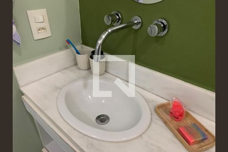 Apartamento para alugar com 103m², 2 quartos e 1 vaga Apartamento para alugar com 103m², 2 quartos e 1 vagaBanheiro