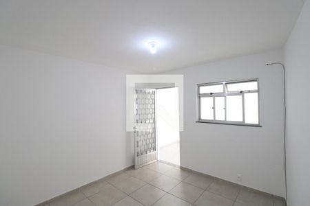 Sala de casa para alugar com 2 quartos, 240m² em Colubande, São Gonçalo
