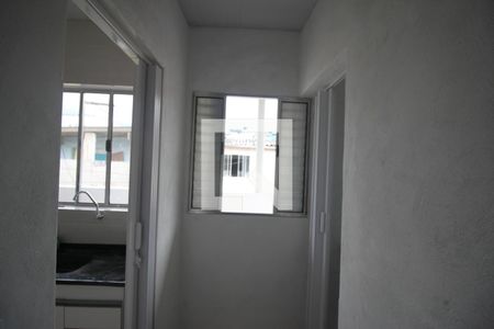 Sala de kitnet/studio para alugar com 1 quarto, 15m² em Jardim Nizia, São Paulo