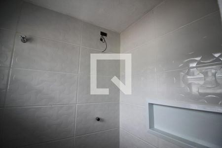 Banheiro  de kitnet/studio para alugar com 1 quarto, 15m² em Jardim Nizia, São Paulo