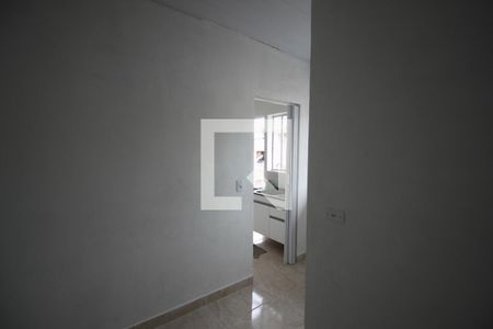 Sala de kitnet/studio para alugar com 1 quarto, 15m² em Jardim Nizia, São Paulo