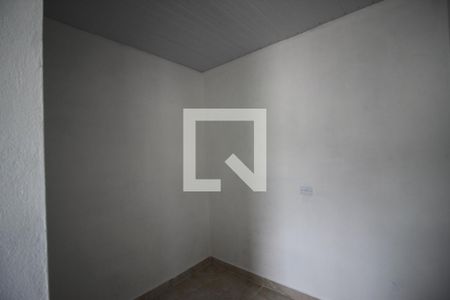 Sala de kitnet/studio para alugar com 1 quarto, 15m² em Jardim Nizia, São Paulo