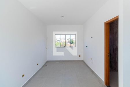 Casa à venda com 117m², 2 quartos e 2 vagasEscritório