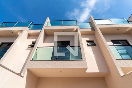 Casa à venda com 117m², 2 quartos e 2 vagasGaragem