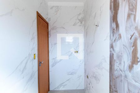 Casa à venda com 117m², 2 quartos e 2 vagasBanheiro da Suíte 2