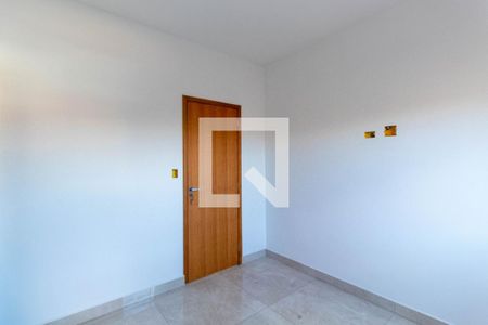 Casa à venda com 117m², 2 quartos e 2 vagasQuarto Suíte 1