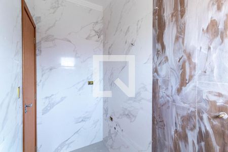 Casa à venda com 117m², 2 quartos e 2 vagasBanheiro da Suíte 2