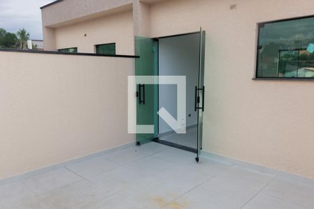 Casa à venda com 117m², 3 quartos e 2 vagasVaranda