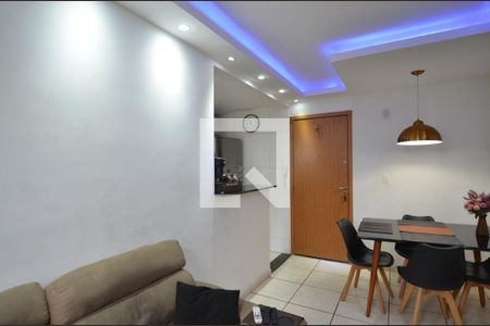 Sala de apartamento à venda com 2 quartos, 50m² em Parada de Lucas, Rio de Janeiro