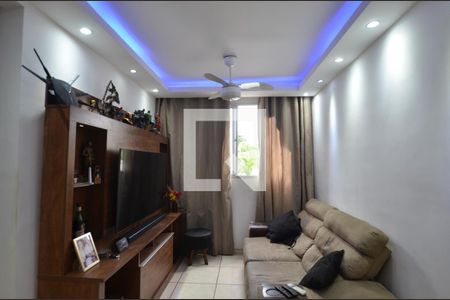 Sala de apartamento à venda com 2 quartos, 50m² em Parada de Lucas, Rio de Janeiro