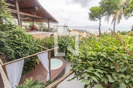 Vista da Sala de casa à venda com 8 quartos, 280m² em Jardim Guanabara, Rio de Janeiro