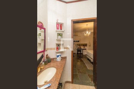 Banheiro da Suíte 1 de casa à venda com 8 quartos, 280m² em Jardim Guanabara, Rio de Janeiro