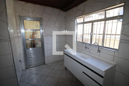 Sala / Cozinha de casa para alugar com 1 quarto, 40m² em Vila Fidalgo, São Paulo