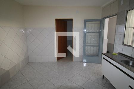 Sala / Cozinha de casa para alugar com 1 quarto, 30m² em Vila Fidalgo, São Paulo