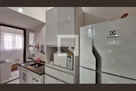 Cozinha de apartamento para alugar com 2 quartos, 70m² em Caiçara, Praia Grande