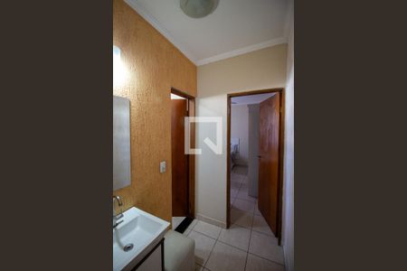 Casa para alugar com 110m², 3 quartos e 2 vagasBanheiro