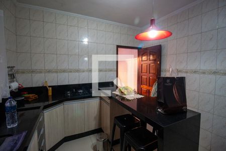 Casa para alugar com 110m², 3 quartos e 2 vagasCozinha