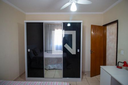 Casa para alugar com 110m², 3 quartos e 2 vagasQuarto 3