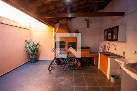 Casa para alugar com 110m², 3 quartos e 2 vagasÁrea de Serviço