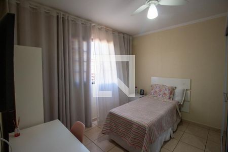 Casa para alugar com 110m², 3 quartos e 2 vagasQuarto 3