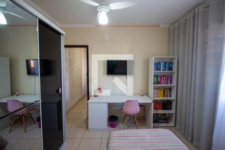 Casa para alugar com 110m², 3 quartos e 2 vagasQuarto 3