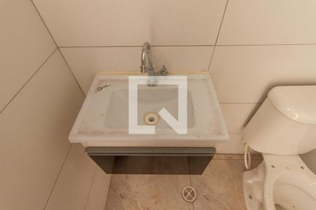 Banheiro de casa para alugar com 1 quarto, 40m² em Vila Lucia, São Paulo