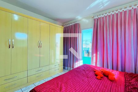 Casa à venda com 187m², 4 quartos e 2 vagas Casa à venda com 187m², 4 quartos e 2 vagasSuíte