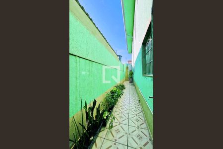 Casa à venda com 187m², 4 quartos e 2 vagas Casa à venda com 187m², 4 quartos e 2 vagasÁrea externa